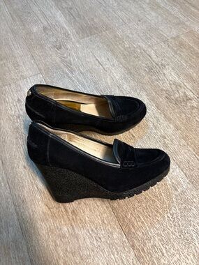 MICHAEL KORS RORY BLACK WEDGE SUEDE HEELS SIZE 7M